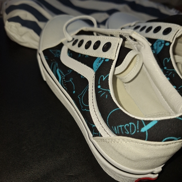 Size 5.5 - VANS Old Skool Low Custom Made Characters - Picture 8 of 13